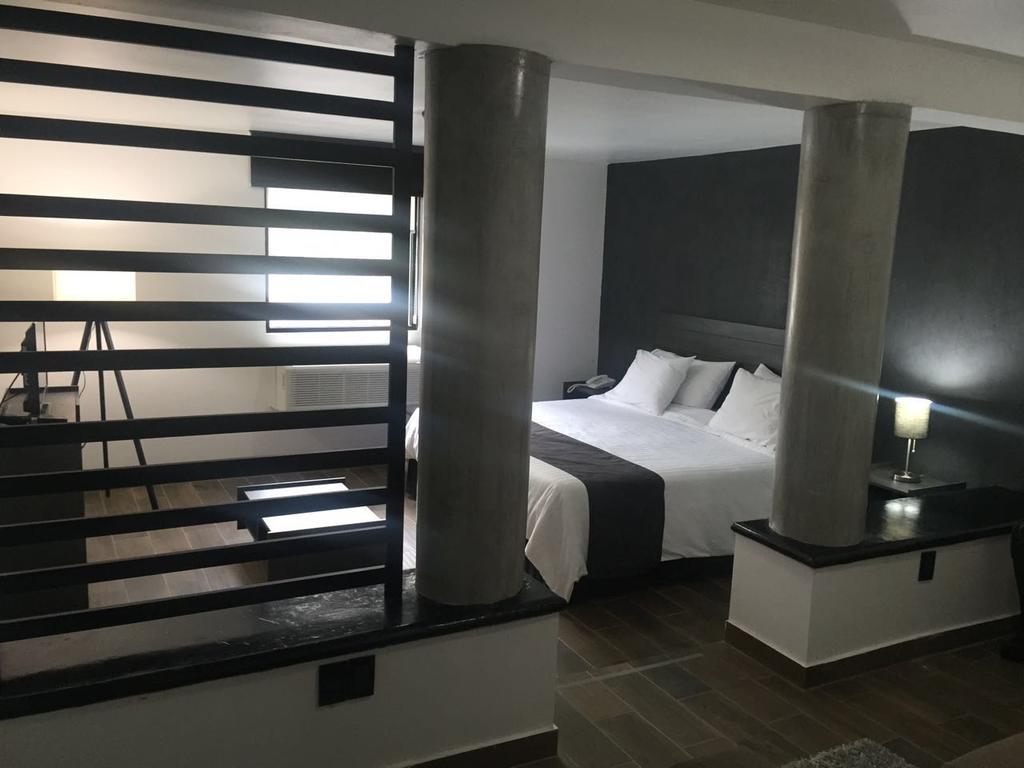 Vn Hotel Монтеррей Екстер'єр фото